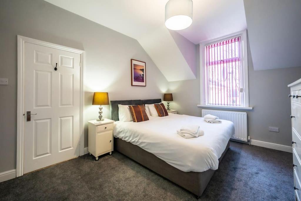 Cosy And Convenient Sunderland Apartment Екстер'єр фото